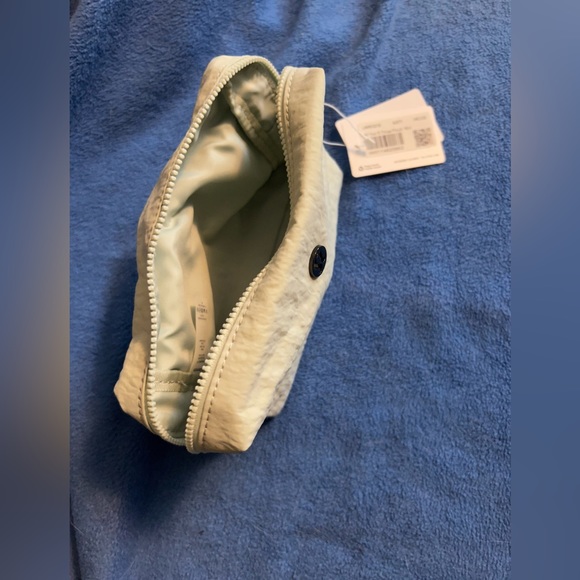 Lululemon bag - Picture 2 of 3